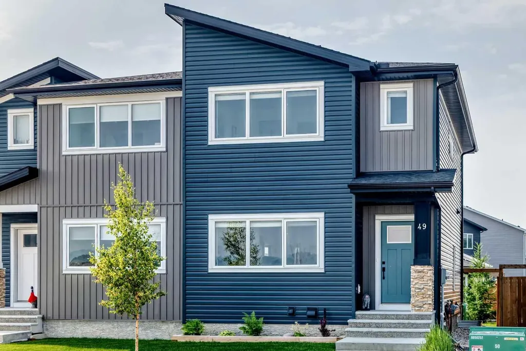 49 River Heights Drive NW Cochrane AB T4C 0Y1