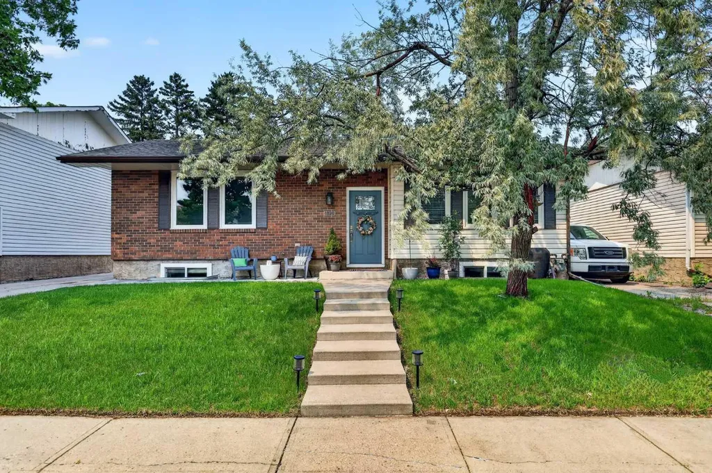 1820 Lysander Crescent SE Calgary AB T2C 1M3