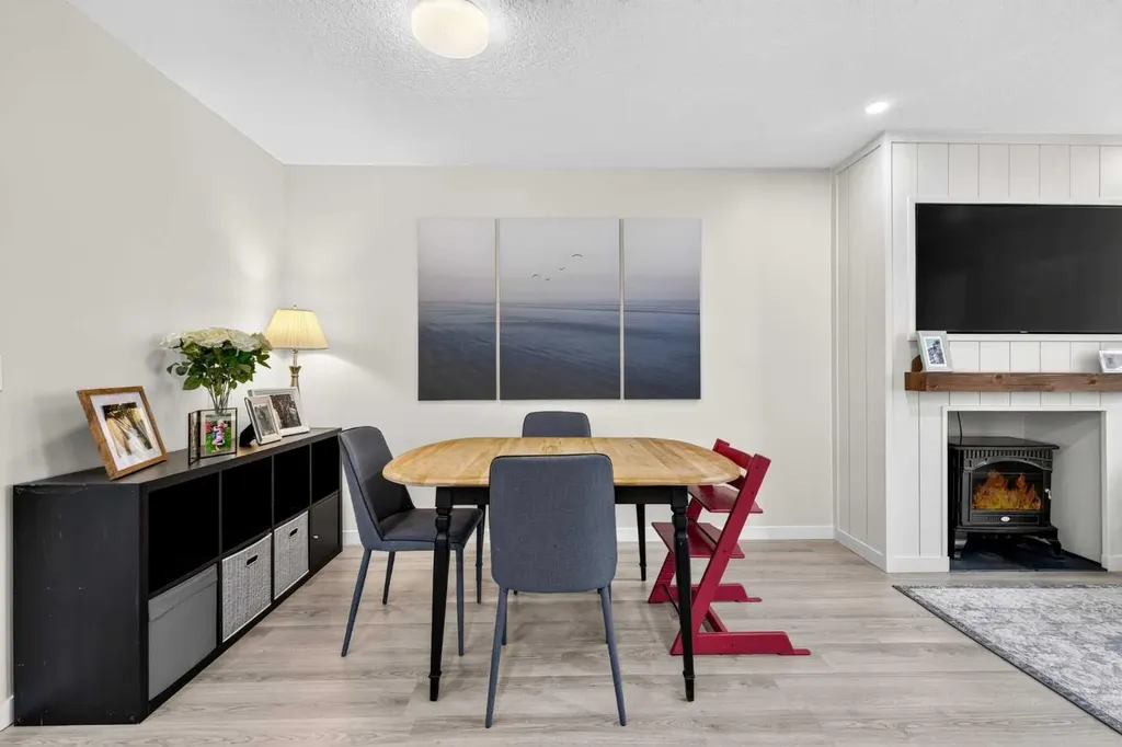 1820 Lysander Crescent SE Calgary AB T2C 1M3