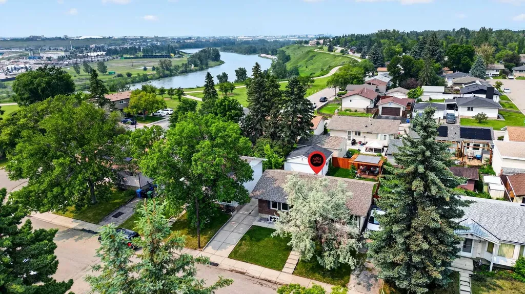 1820 Lysander Crescent SE Calgary AB T2C 1M3