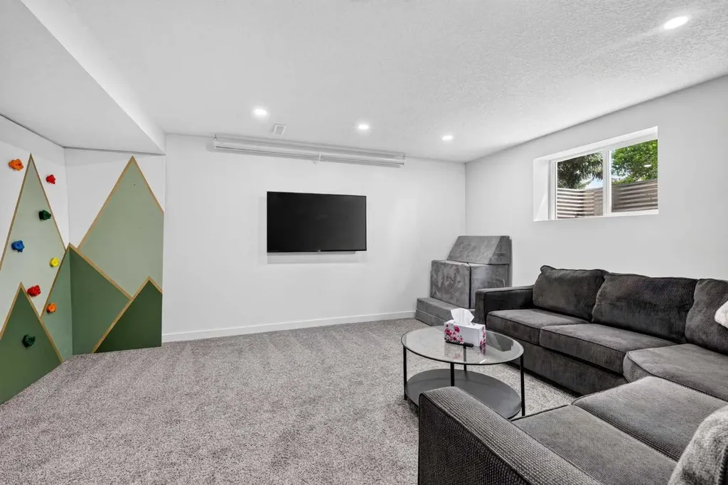 1820 Lysander Crescent SE Calgary AB T2C 1M3