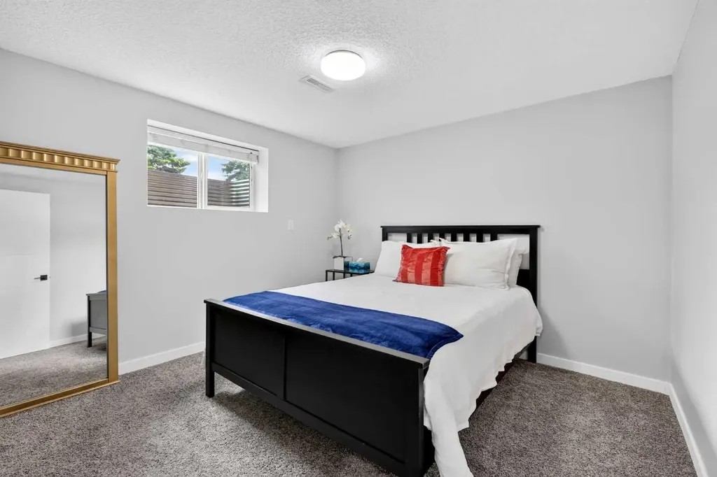 1820 Lysander Crescent SE Calgary AB T2C 1M3