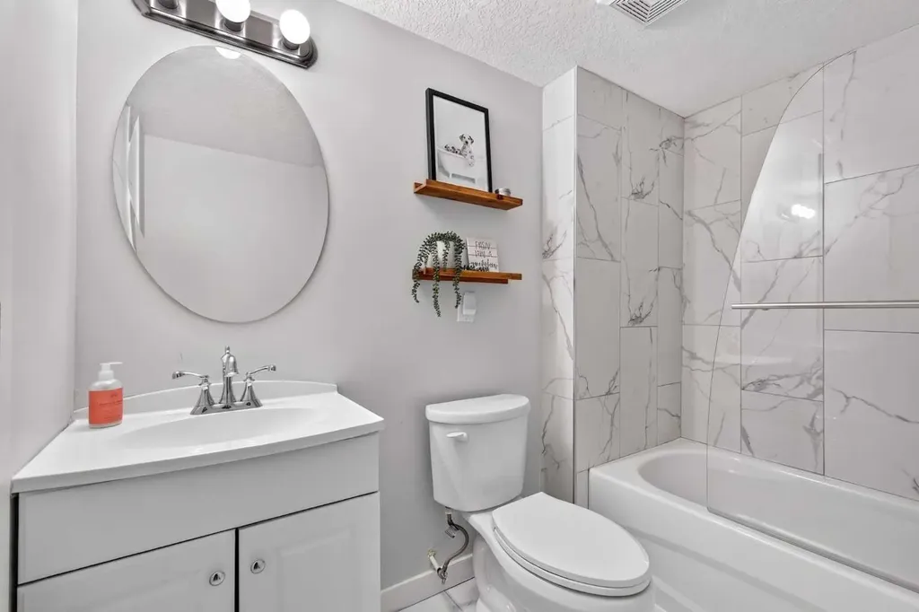 1820 Lysander Crescent SE Calgary AB T2C 1M3