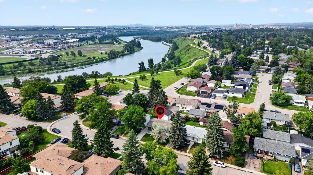 1820 Lysander Crescent SE Calgary AB T2C 1M3