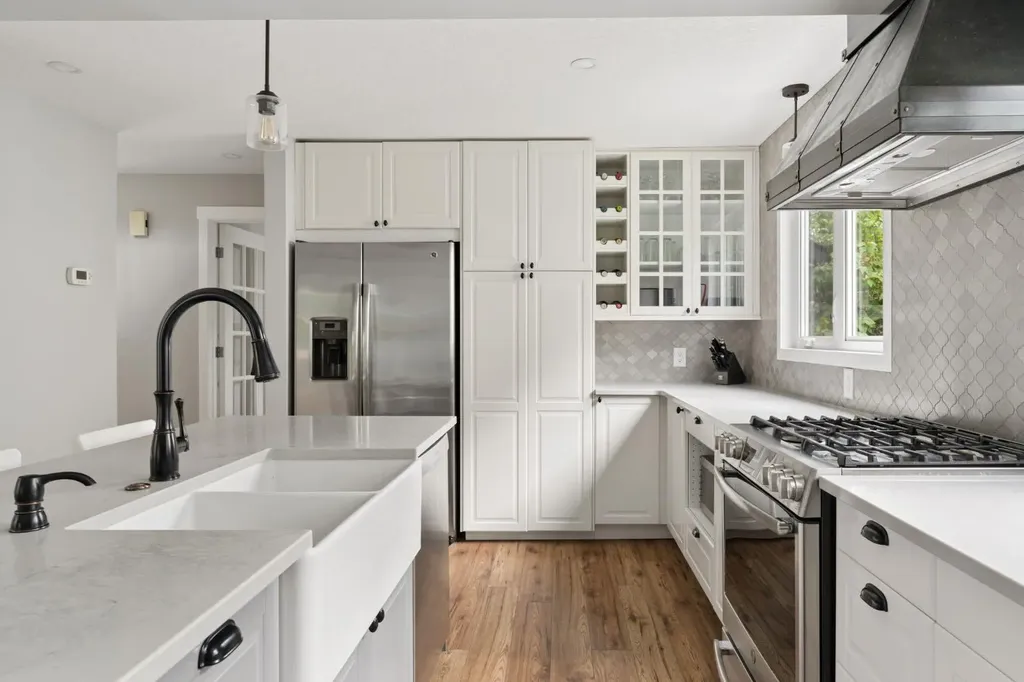 692 Woodpark Boulevard SW Calgary AB T2E 3R7
