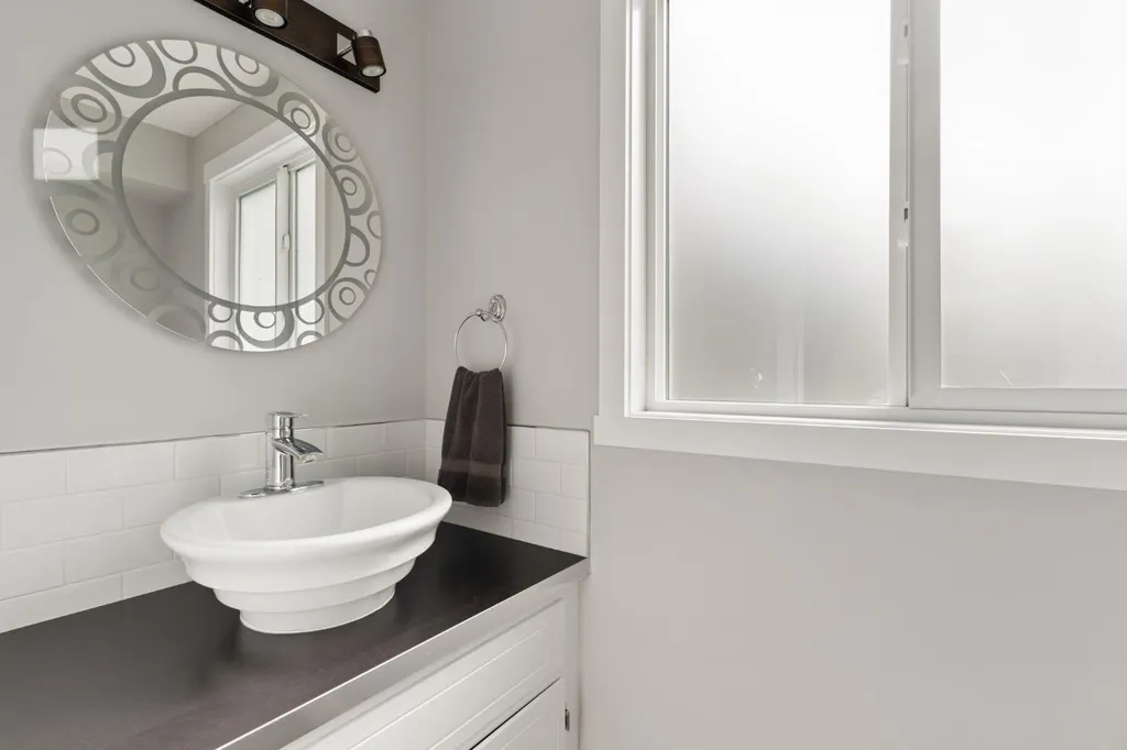 692 Woodpark Boulevard SW Calgary AB T2W 3R7