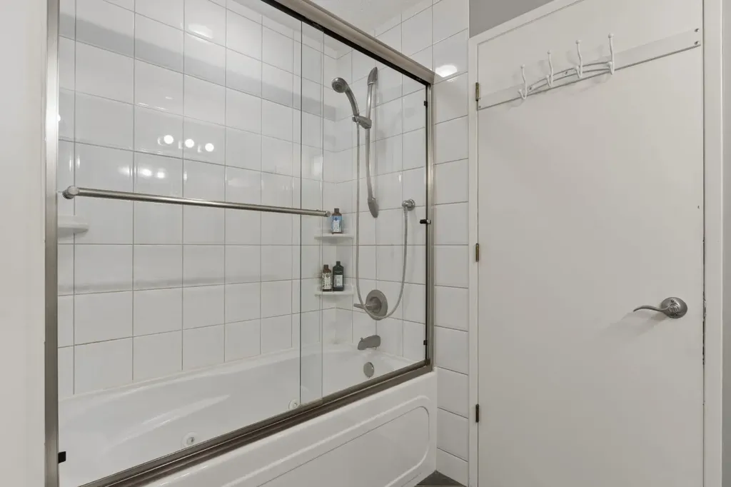 692 Woodpark Boulevard SW Calgary AB T2W 3R7