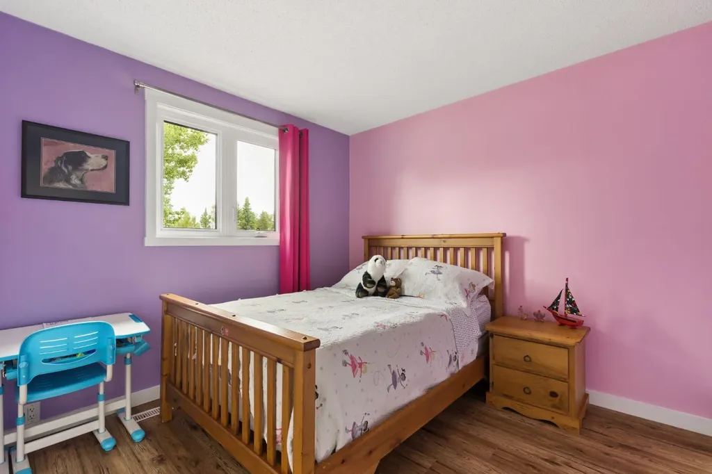 692 Woodpark Boulevard SW Calgary AB T2W 3R7