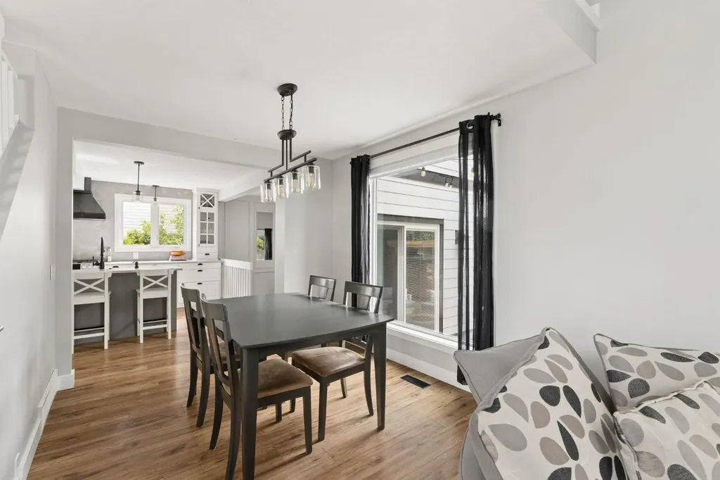 692 Woodpark Boulevard SW Calgary AB T2W 3R7
