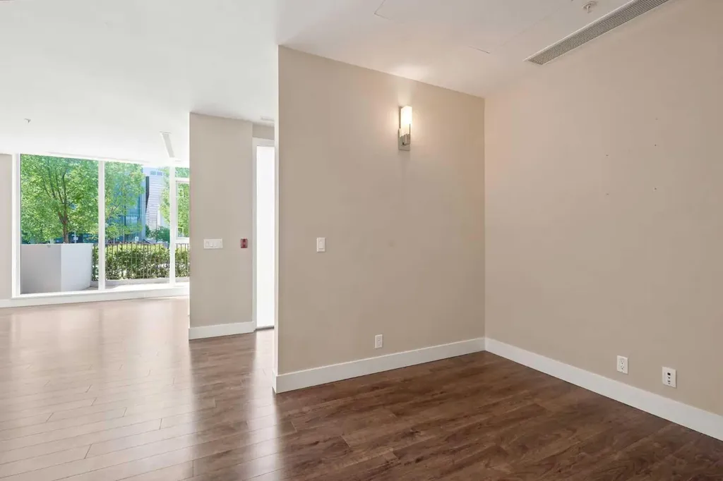 554 Riverfront Lane SE Calgary AB T2G1K1