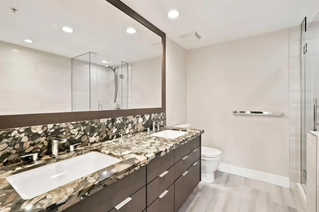 554 Riverfront Lane SE Calgary AB T2G1K1