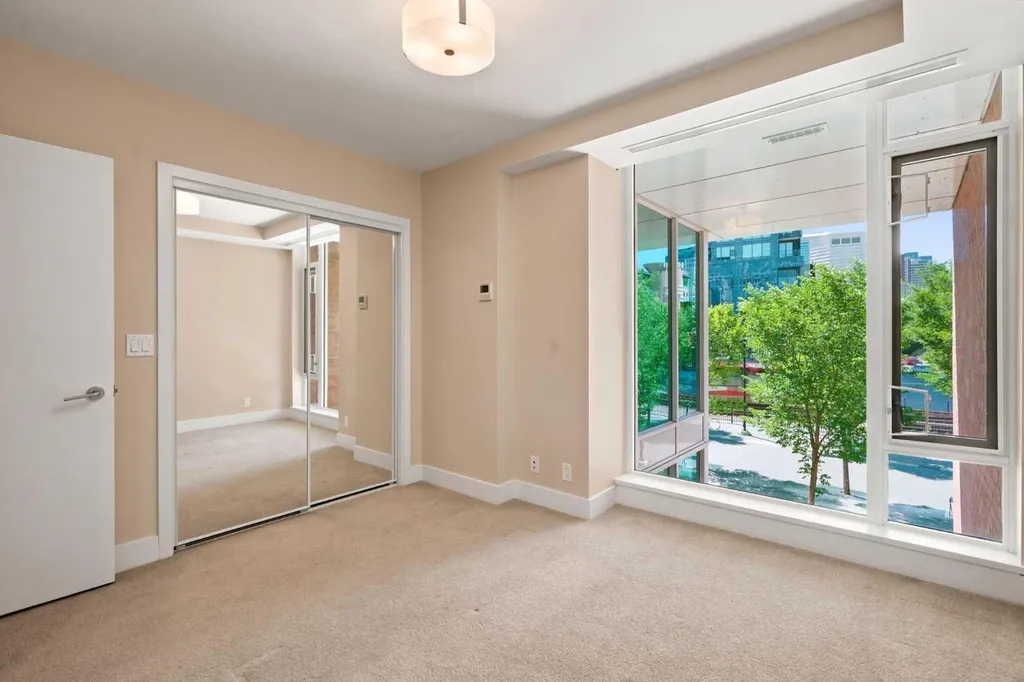 554 Riverfront Lane SE Calgary AB T2G1K1