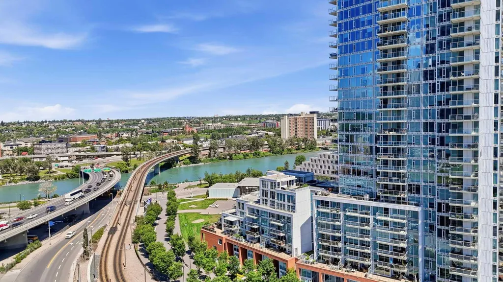 554 Riverfront Lane SE Calgary AB T2G1K1