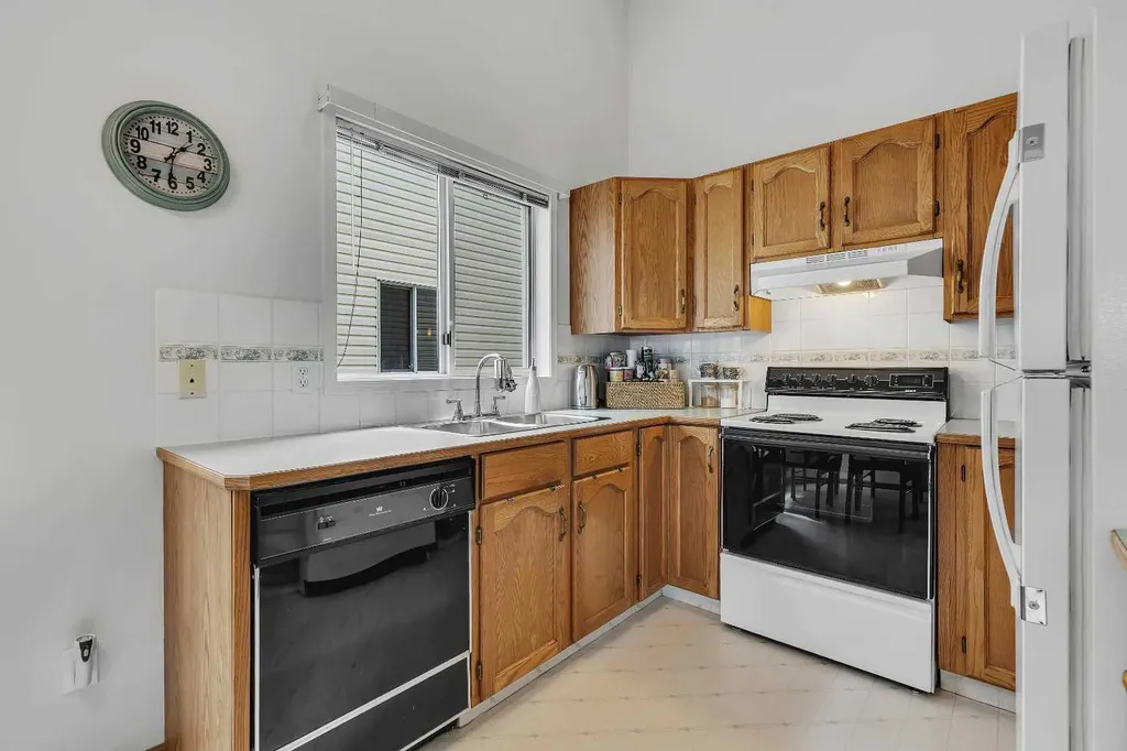 86 Coventry Lane NE Calgary AB T3K 4G4
