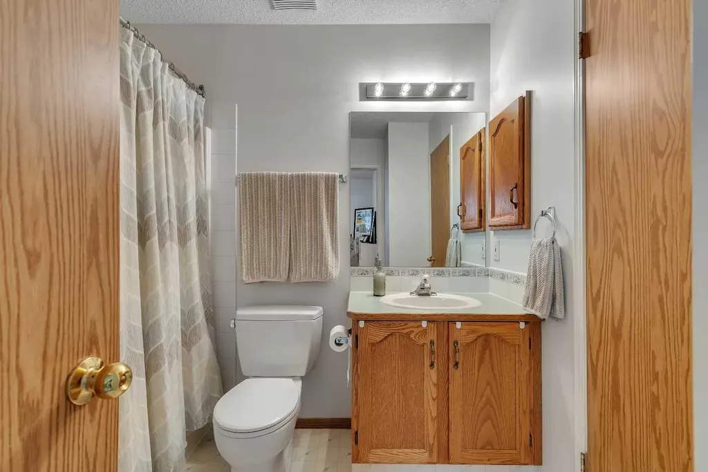 86 Coventry Lane NE Calgary AB T3K 4G4