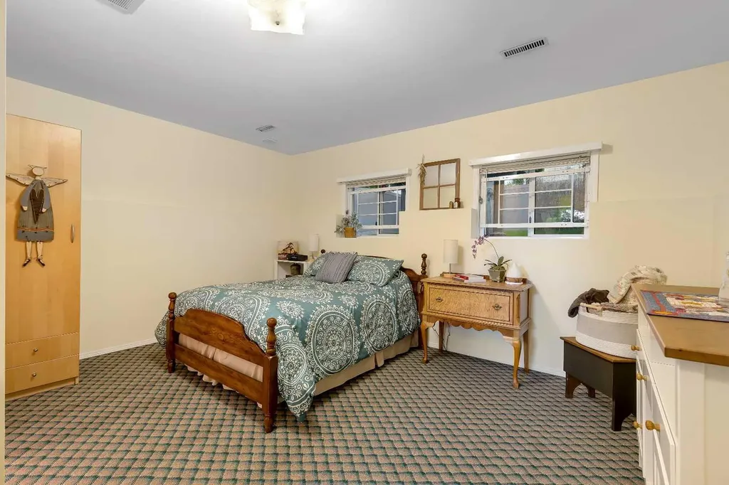 86 Coventry Lane NE Calgary AB T3K 4G4