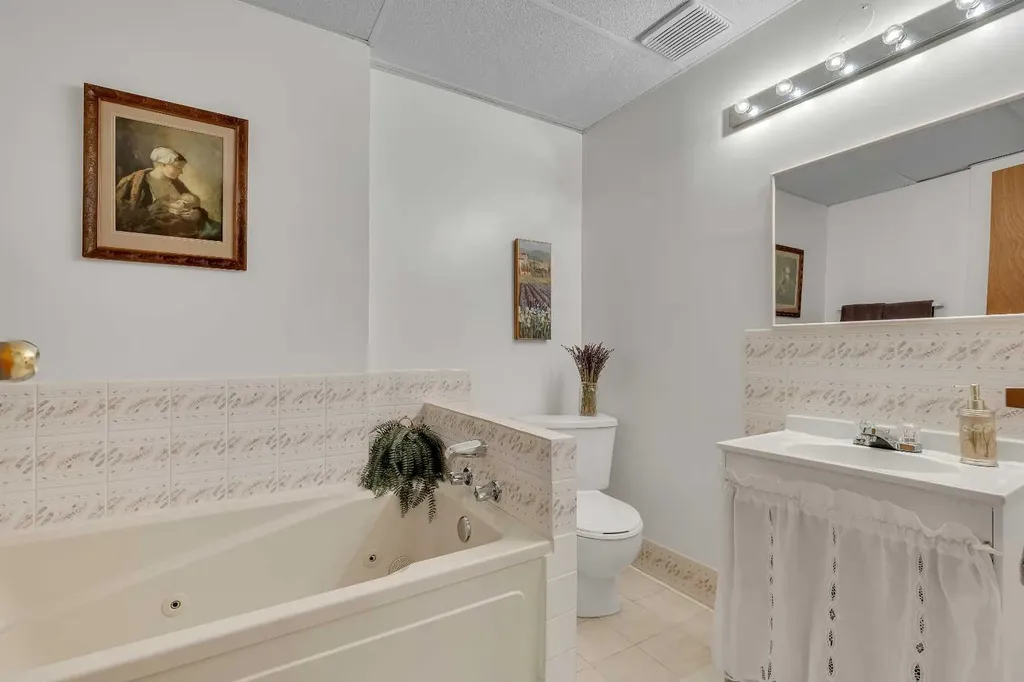 86 Coventry Lane NE Calgary AB T3K 4G4