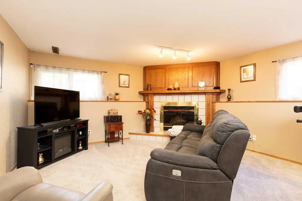 44 Lakhota Road W Lethbridge AB T1K 6J1
