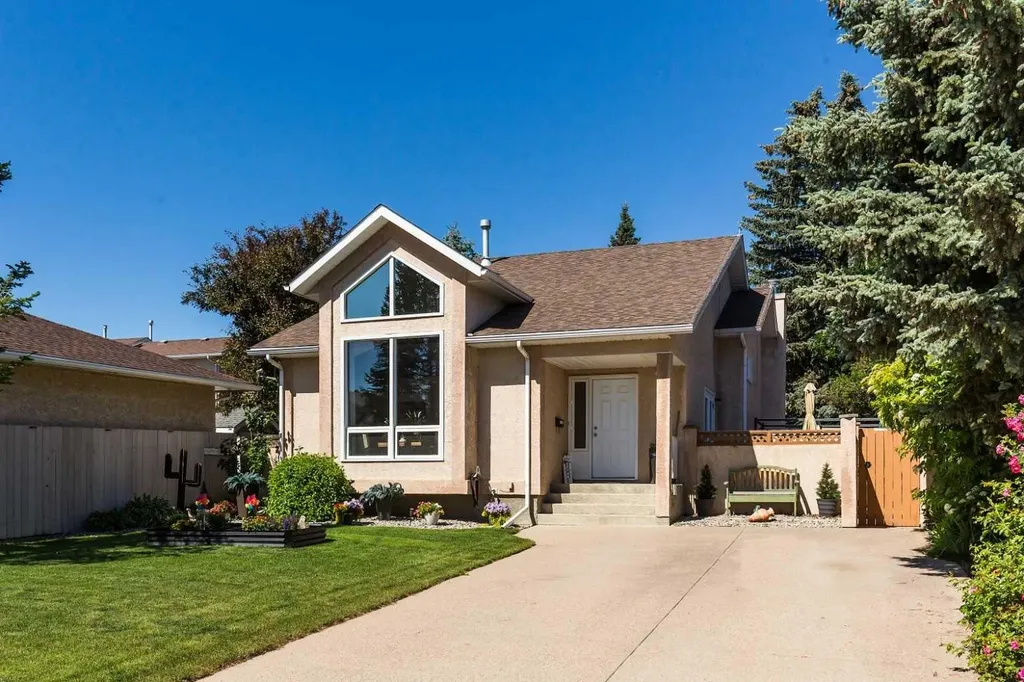 44 Lakhota Road W Lethbridge AB T1K 6J1