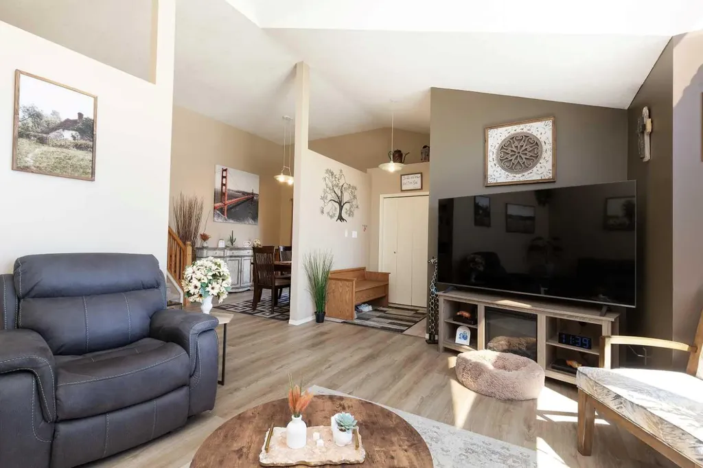 44 Lakhota Road W Lethbridge AB T1K 6J1
