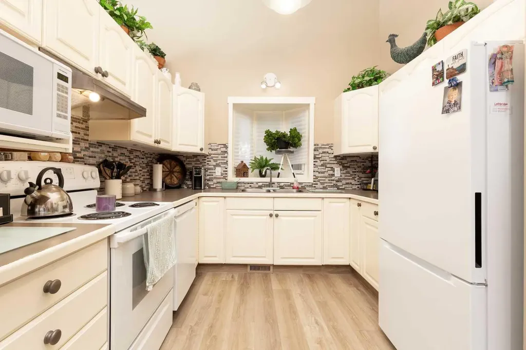 44 Lakhota Road W Lethbridge AB T1K 6J1