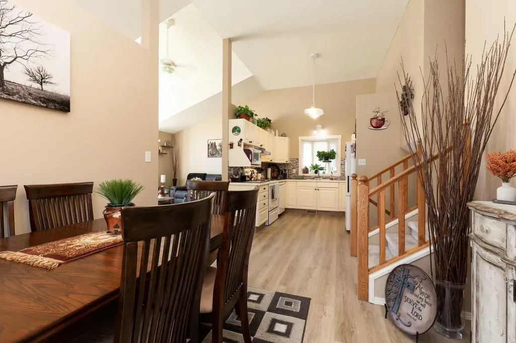 44 Lakhota Road W Lethbridge AB T1K 6J1