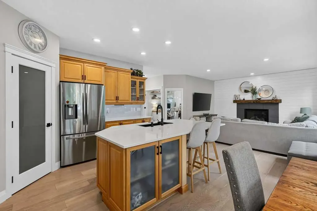 214 Cranleigh View SE Calgary AB T3M 0A2