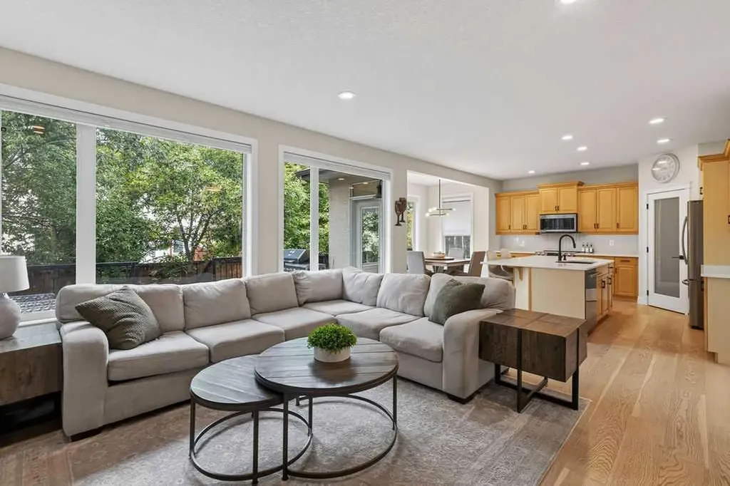 214 Cranleigh View SE Calgary AB T3M 0A2