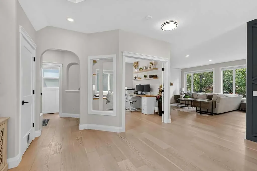 214 Cranleigh View SE Calgary AB T3M 0A2