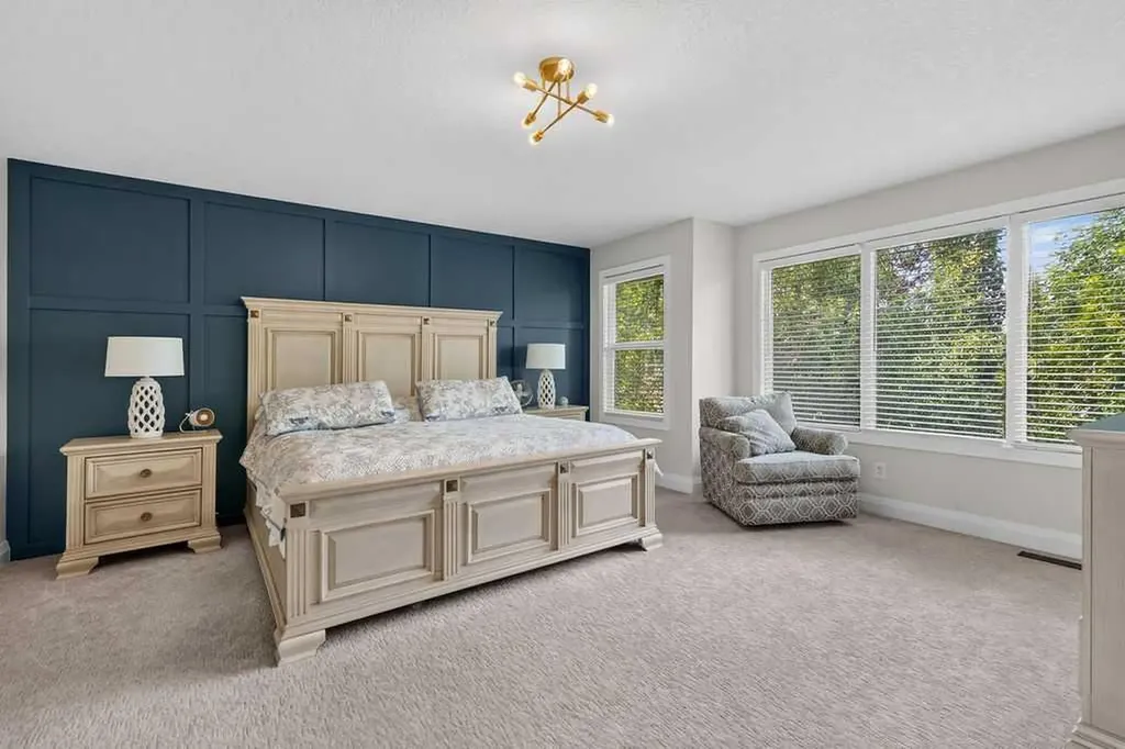 214 Cranleigh View SE Calgary AB T3M 0A2