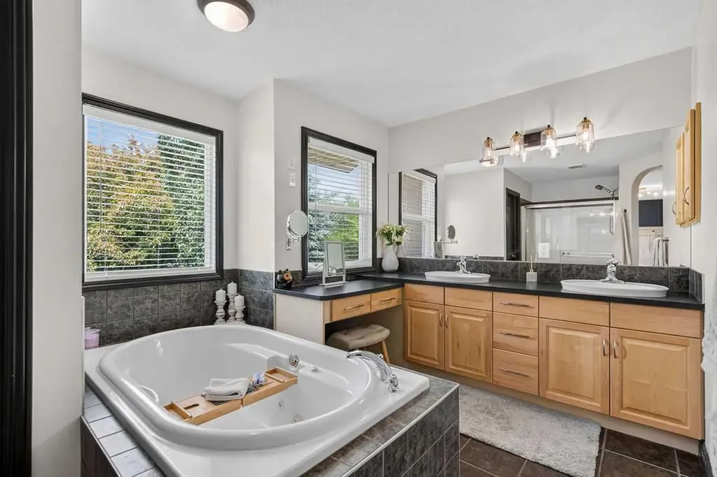 214 Cranleigh View SE Calgary AB T3M 0A2