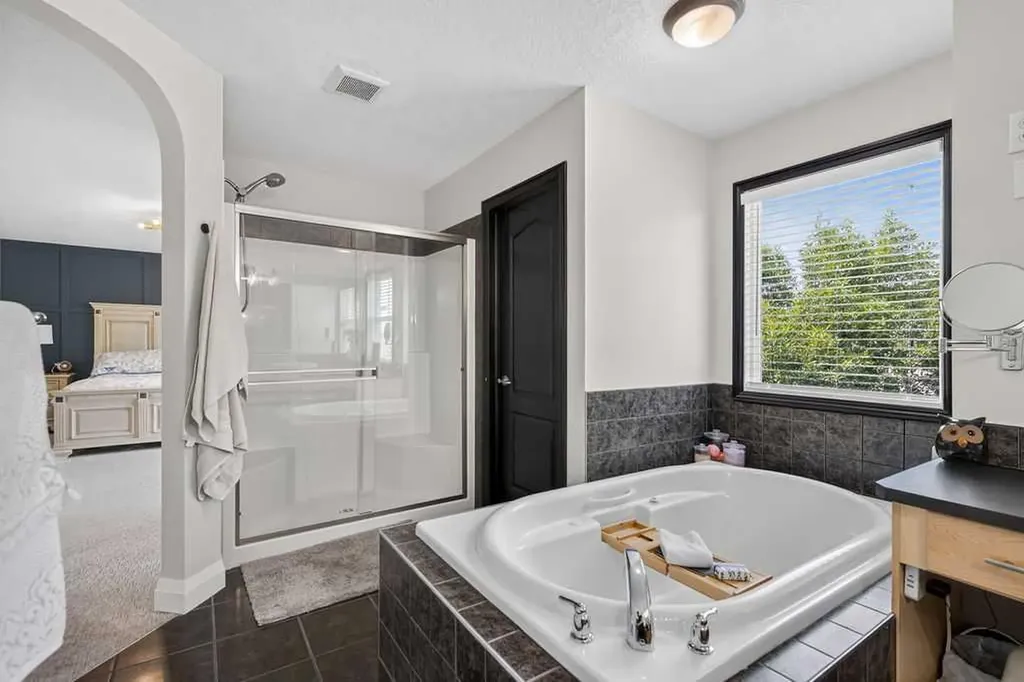 214 Cranleigh View SE Calgary AB T3M 0A2