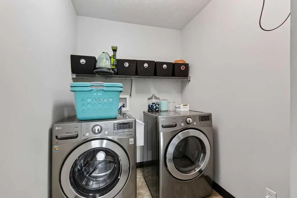 214 Cranleigh View SE Calgary AB T3M 0A2