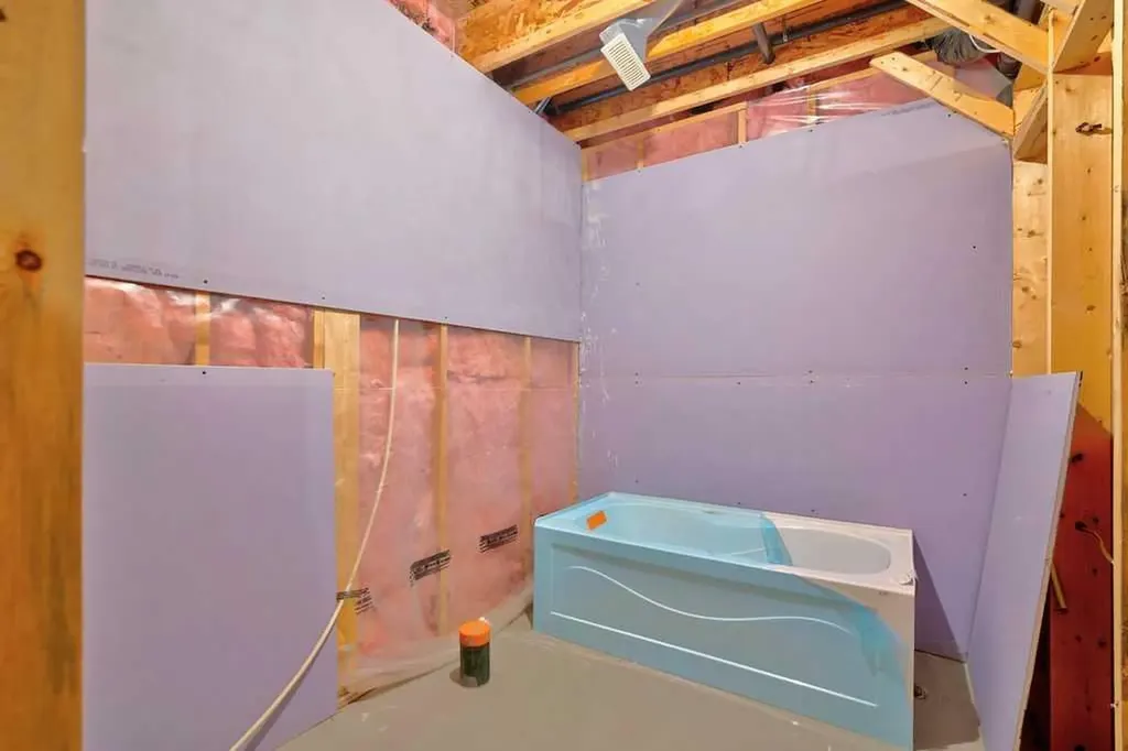 214 Cranleigh View SE Calgary AB T3M 0A2
