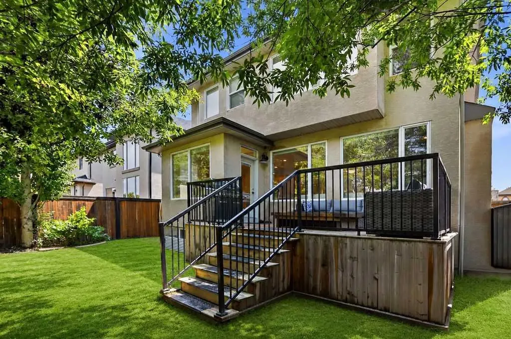 214 Cranleigh View SE Calgary AB T3M 0A2