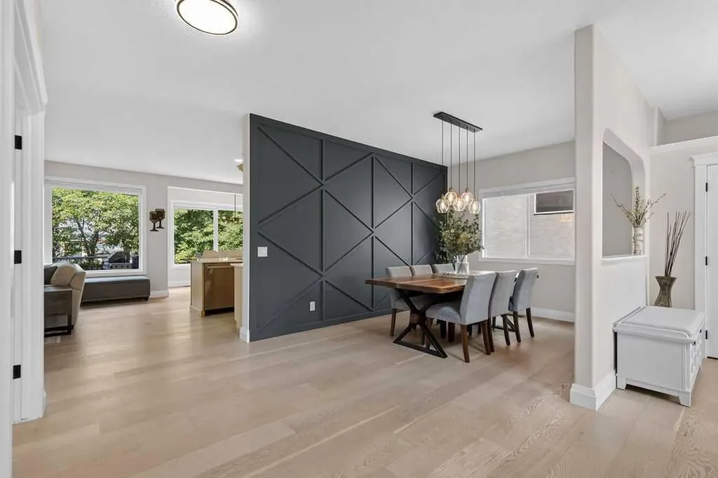 214 Cranleigh View SE Calgary AB T3M 0A2
