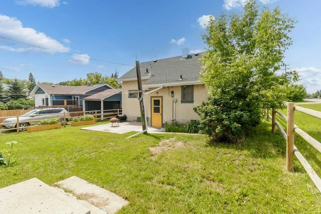 1925 23 Avenue Delburne AB T0M 0V0