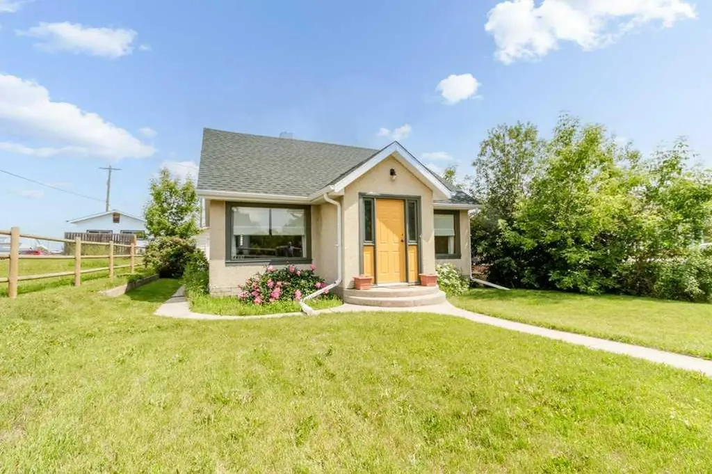 1925 23 Avenue Delburne AB T0M 0V0