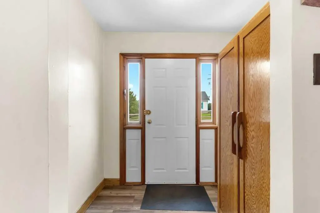 1925 23 Avenue W Delburne AB T0M 0V0