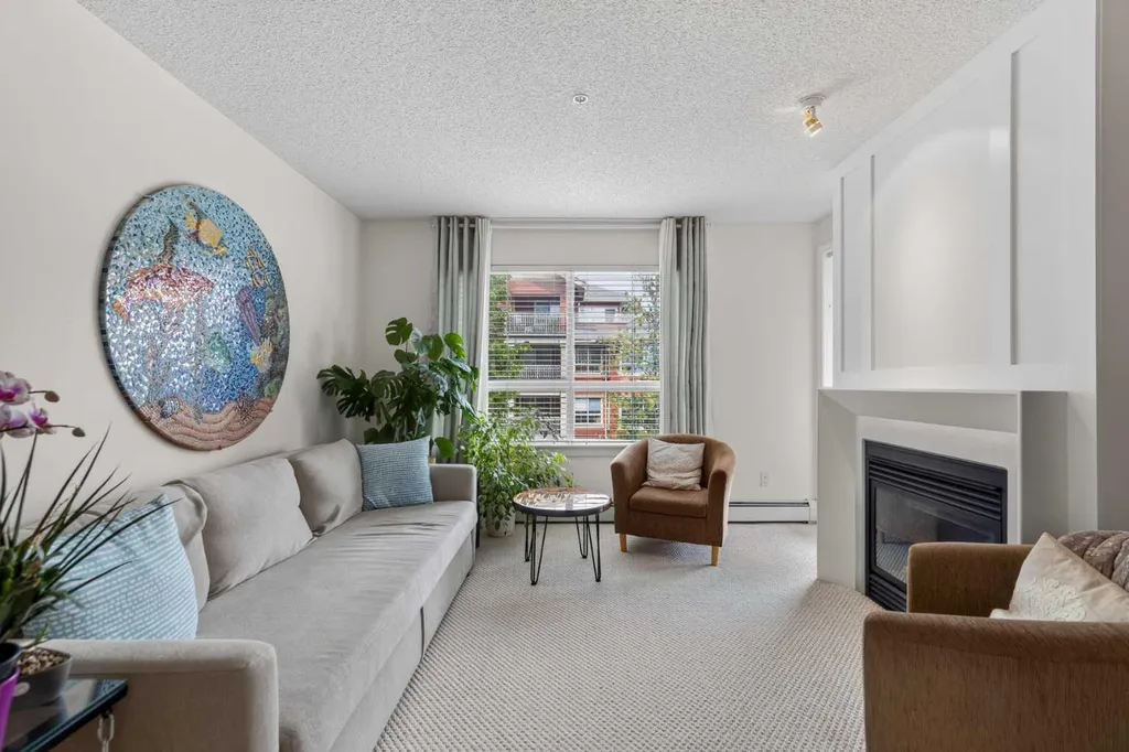 22 Richard Place SW Calgary AB T3E 7N6