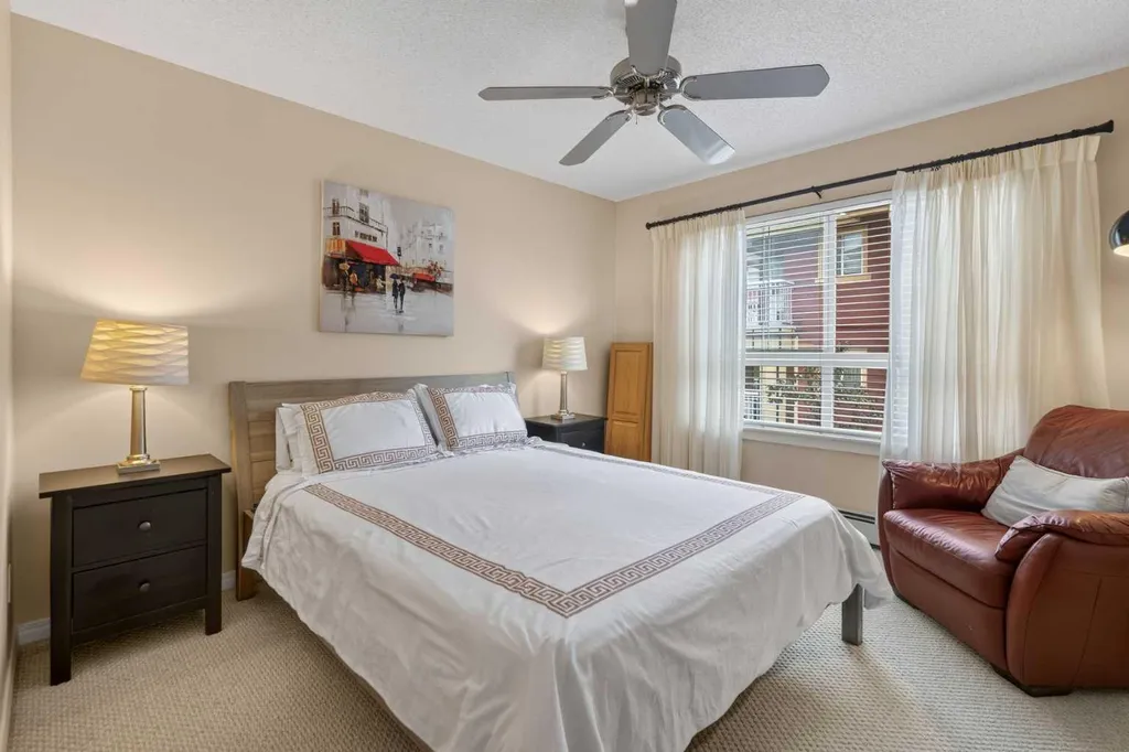 22 Richard Place SW Calgary AB T3E 7N6