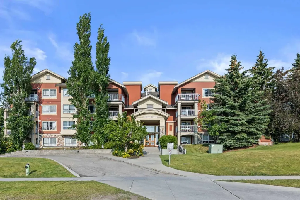 22 Richard Place SW Calgary AB T3E 7N6