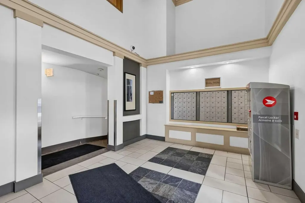 22 Richard Place SW Calgary AB T3E 7N6