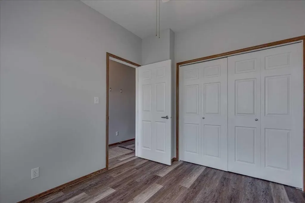 939 Ramage Crescent Red Deer AB T4P 3Z9