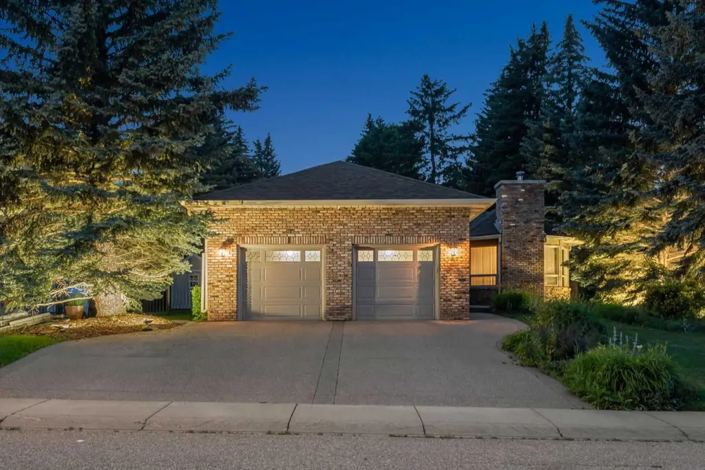 9948 Patton Road SW Calgary AB T2V 5G1