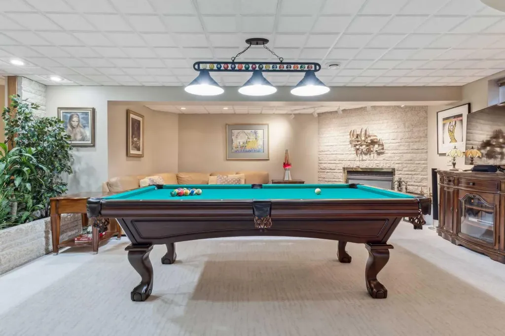9948 Patton Road SW Calgary AB T2V 5G1