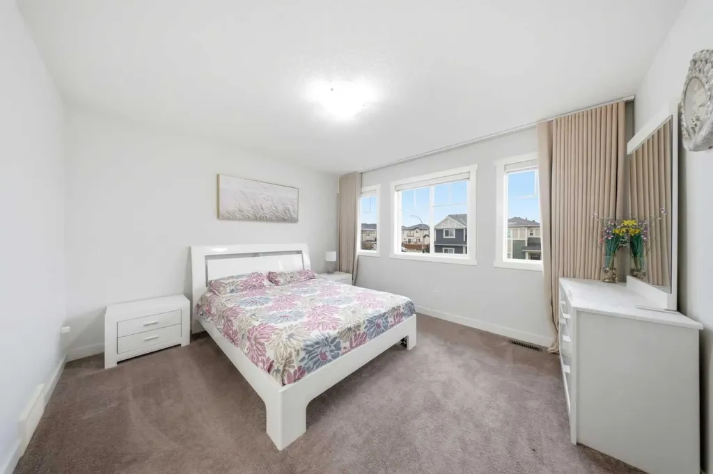 16 Saddlestone Heath NE Calgary AB T3J2B6