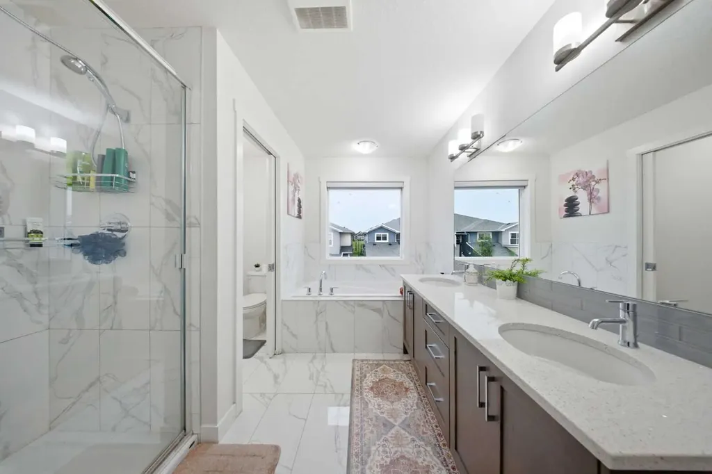 16 Saddlestone Heath NE Calgary AB T3J2B6