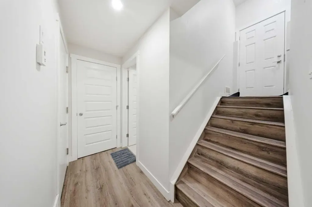 16 Saddlestone Heath NE Calgary AB T3J2B6