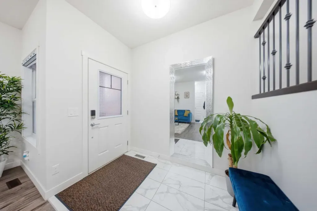 16 Saddlestone Heath NE Calgary AB T3J2B6